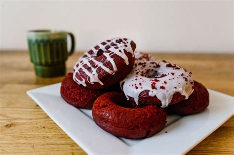 Chase Daniel Red Velvet Donuts Food Chocolate Cookie