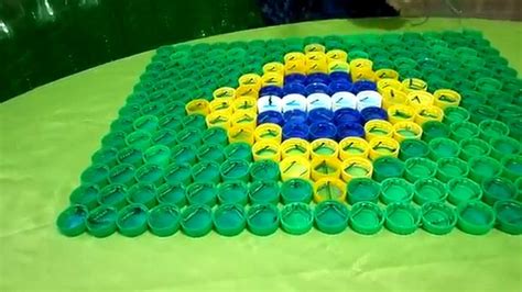 Como Fazer Bandeira Do Brasil De Tampas Pet Decoration Wold Cup Youtube