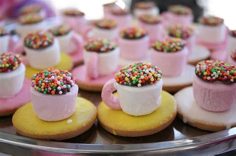 Six Food Ideas For Your Alice In Wonderland Party