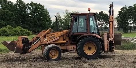 580k Case Backhoe Specs Weight Years Made And Reviews
