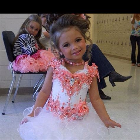Toddlers And Tiaras This Is Me Pinterest Tiaras Toddlers And Paisley