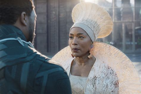 Angela Bassett Wins Golden Globe For Black Panther Wakanda Forever