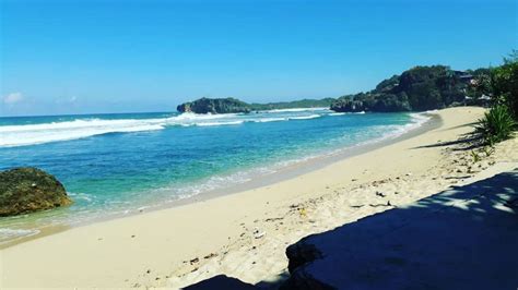 Pesona Pantai Sundak Yogyakarta Yang Tak Boleh Anda Lewatkan