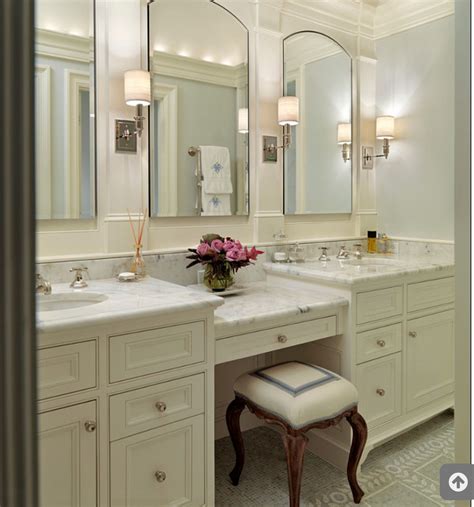 Pin By Laurine Anglade On Professionel Master Bathroom Vanity