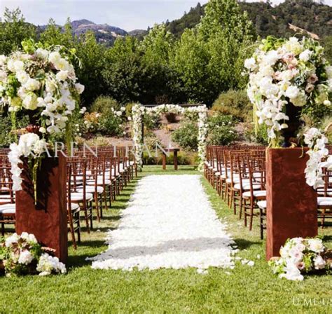 The right wedding decorations mean the difference between a rustic wedding and a luxury hotel wedding. Outdoor Wedding Ceremony Decorations Archives - Weddings ...