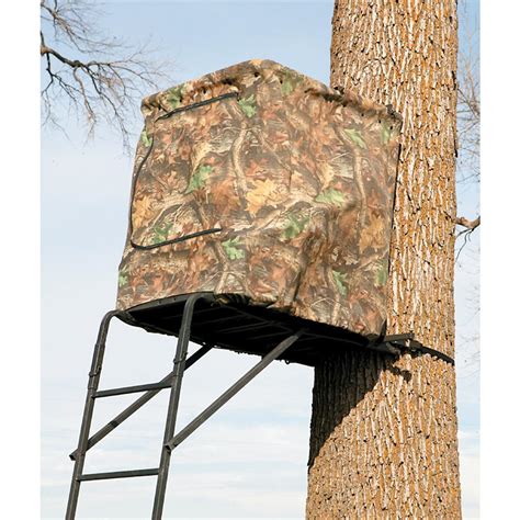 Big Game Luxury Box 16 Ft Deluxe Ladder Stand With Shooting Rail And