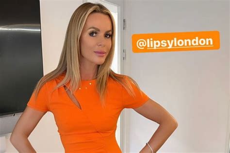 Amanda Holden Shows Off Super Flattering £60 Bodycon Dress Thats Stretchy Enough To Move Around