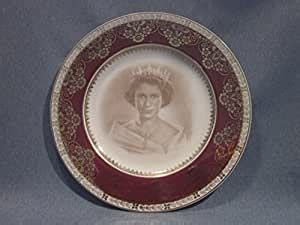 In front of more than 8,000 guests, including prime ministers and heads of state from around the commonwealth, she took the coronation oath and is now bound to serve her people and to maintain. Vintage Queen Elizabeth II Plate Commemorating the 1953 ...
