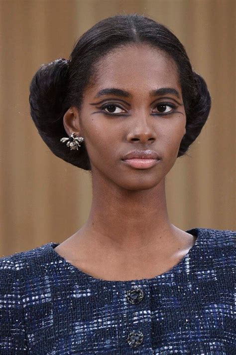 Trying to blend two vastly different textures — while coming up with hairstyles that are presentable enough to go out in public with — is hard work. Black Prom Hairstyles: 12 Easy Styles for Girls with ...