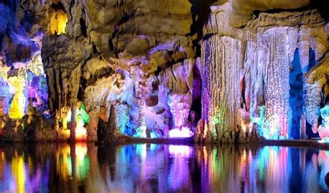 Пещера Тростниковой флейты фото пещеры
