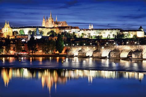 チェコの世界遺産プラハ歴史地区へ。旧市街地広場からプラハ城に向かう王道コースをご紹介（トリドリ 旅行をもっと、身近に。）
