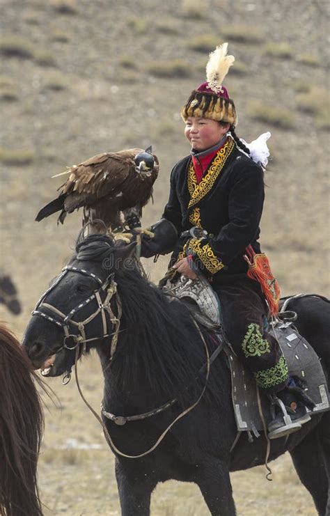 Aisholpan The Eagle Huntress In A Landscape Of Mongolia Editorial Image Image Of Olgii