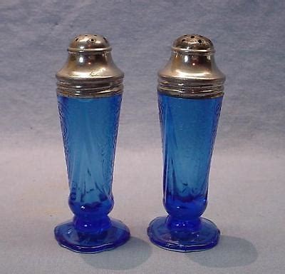 Hazel Atlas Royal Lace Cobalt Blue Salt Pepper Shakers Antique