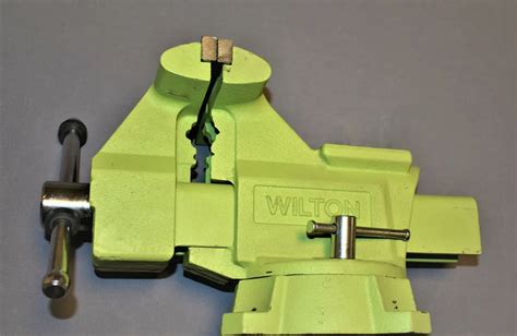 Wilton Standard Duty Combination Vise With Swivel Base Off