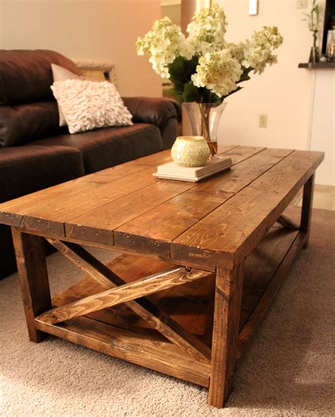 Such practical piece could serve as coffee table while family and friends outside hanging out or like a small dining table when you do plan to have outdoor snack. DIY Rustic Coffee Table Designs: http://www.ana-white.com ...