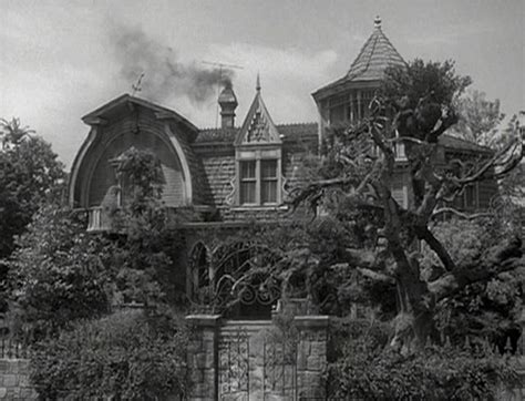 313 Mockingbird Lane The Munsters House Herman And Lillys Place