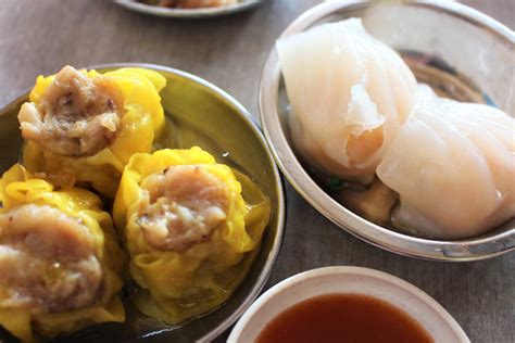 Locals love this place for their authentic malaysian experience. Classic Malacca Dim Sum - Low Yong Moh Restaurant (荣茂茶室 ...