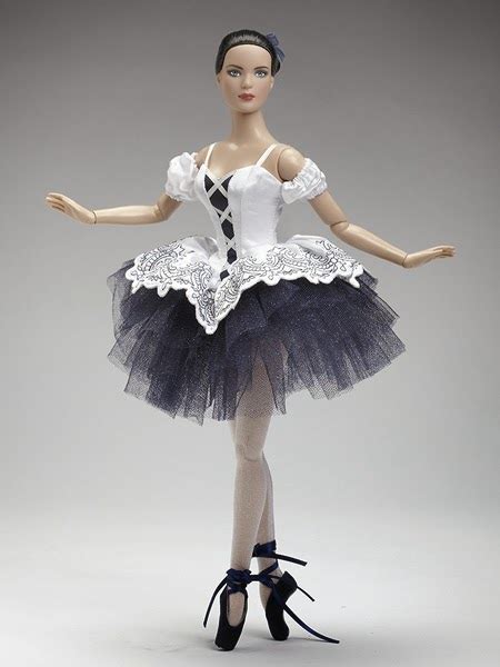 The Fashion Doll Review Tonner Doll New Releases Mainline Preview Ballet