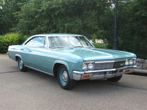 1966 Chevrolet Impala 2 Door Hardtop Front 34 43974