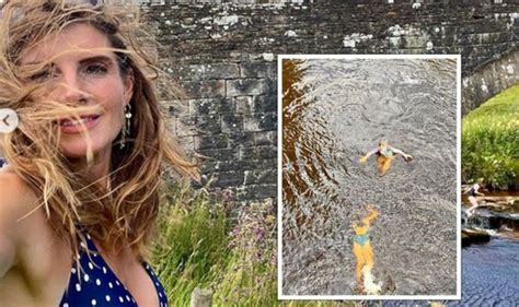 our yorkshire farm s amanda owen sparks concern with bikini selfies in red water celebrity