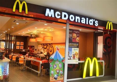 What fast food is open 24 hours. McDonald's Hours of dining - What time does McDonalds open ...
