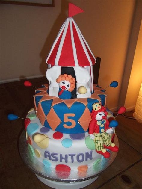 Circus Themed Cake Decorated Cake By Claire Cakesdecor