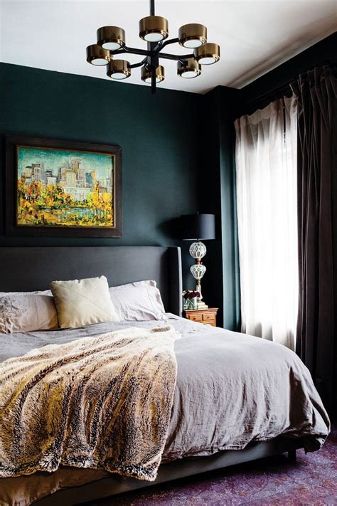 What does it look like with green walls in a bedroom? 102 best green rooms images on Pinterest | Dark walls ...