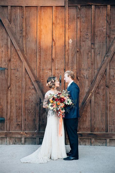 We've rounded up the prettiest barn wedding venues across the u.s. The Elegant Barn Weddings | Get Prices for Wedding Venues ...