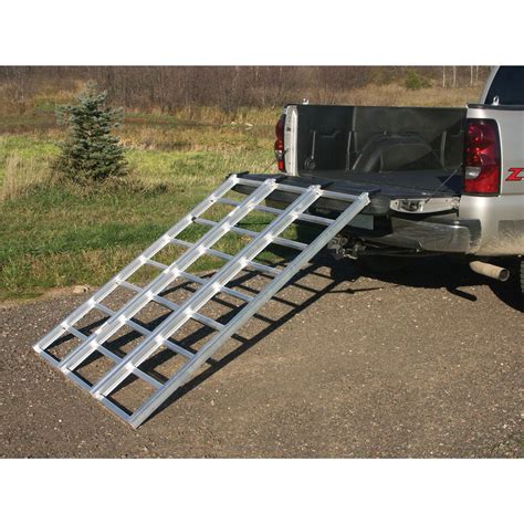 Yutrax 70 Inch 750 Pound Aluminum Tri Fold Truck Bed Atv Loading Ramp