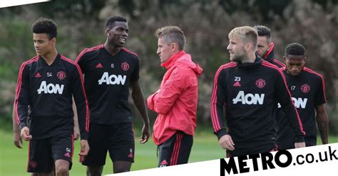 Man utd erhalten besorgniserregend bruno fernandes urteil und die warnung, nicht zu bekommen fred namen man utd youngster besser als mason greenwood und brandon williams. Man Utd news: Three players led training ground inquest ...