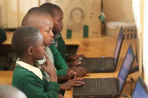 Computer Centers Kenya Kids Can