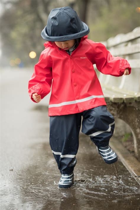 Guide To The Best Kids Rain Gear For Outdoor Play Bash And Co