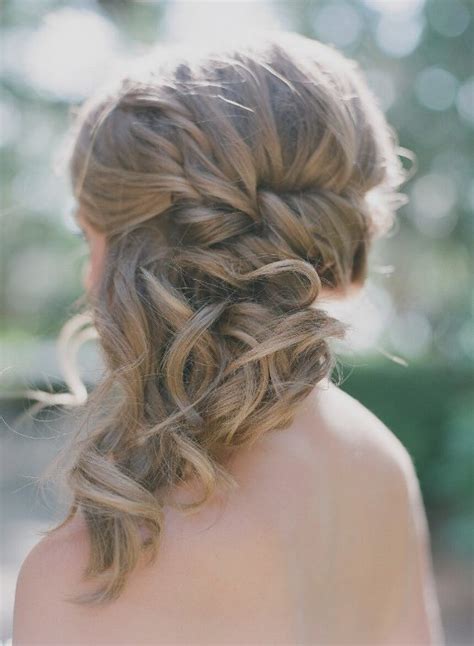 Packing gel hairstyles look good on most women. 35 Perfect Bridesmaid Hairstyles for Wedding Day | Hairdo ...