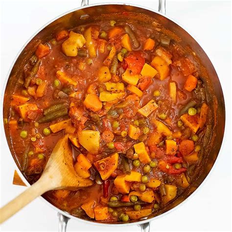 The bones from the shanks add flavor to the soup, but stewing beef or cubed beef chuck can be used instead. Simple Frozen Vegetable Soup (Vegan, Whole30) | Bites of Wellness | Vegan vegetable soup, Veggie ...