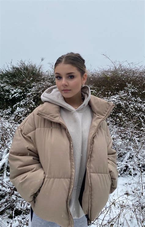 Image In Nude Collection By 𝚉𝙾𝙴 On We Heart It Winter Fashion Outfits Casual Winter Jacket