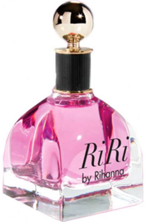 La Cantante Rihanna Ha Lanzado Su Nuevo Perfume Riri Modaliaes