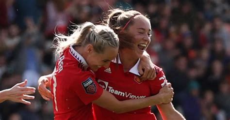 Man Utd Make Wsl Statement With Huge Win Against Reading In Front Of