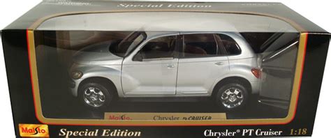 Chrysler Pt Cruiser Maisto 118 Diecast Car Scale Model
