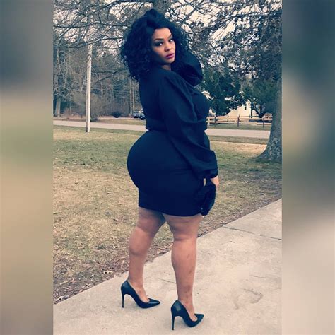 Sugar Mama In Ontario Canada Ready To Pay You 5000 Contact Her Now