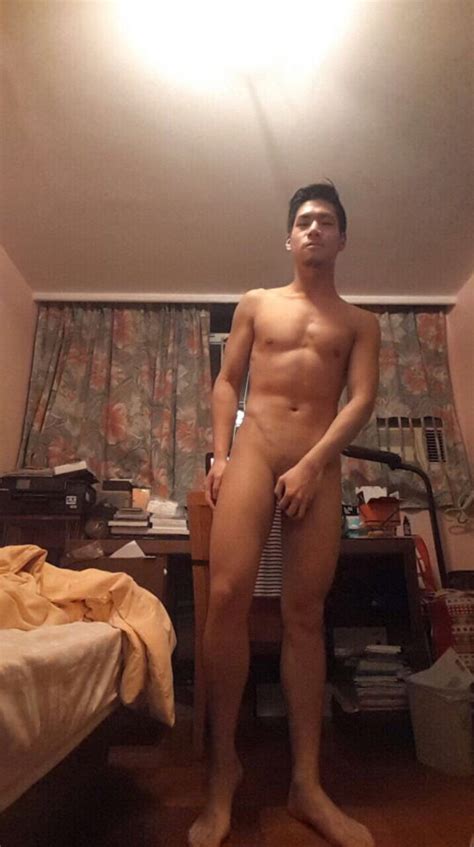 Handsome Hunk Nude Queerclick