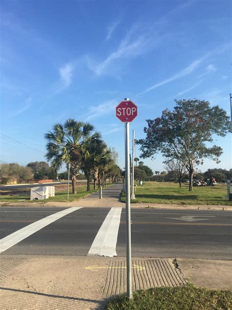 This Tiny Stop Sign Rmildlyinteresting