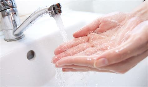Mencuci tangan ilustrasi clip art kesehatan gambar png. 6 Langkah Mencuci Tangan yang Benar : Okezone Lifestyle