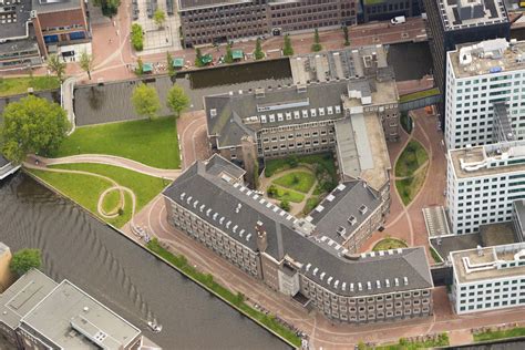 Roeterseiland University Of Amsterdam Inside Outside