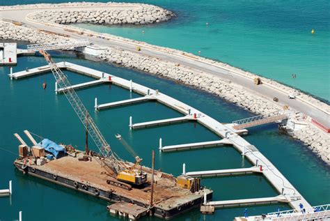 Curved Dock Design Jumeriah Beach Hotel Marina Dubai