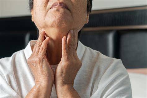 Tiny White Spots On Throat Not Strep