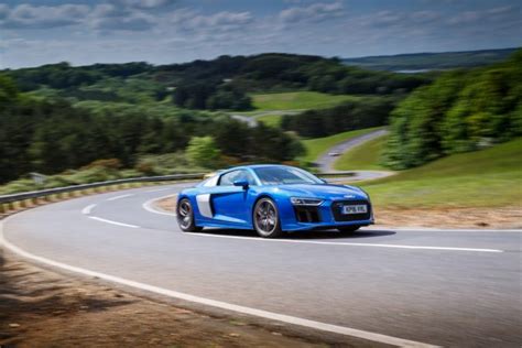 2016 Audi R8 V10 Review 🏎️