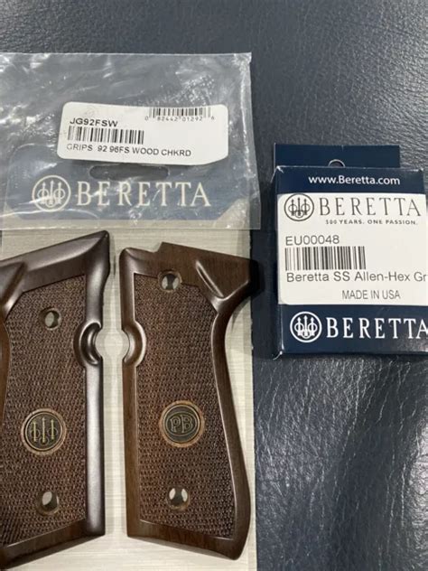 Beretta Full Size Walnut Wood Pistol Grips W Medallions Screws Washers