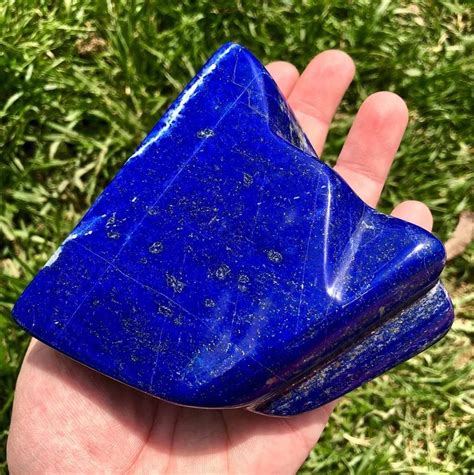 Lapis Lazuli Composition And Color Geology In