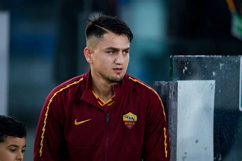 report tottenham hotspur eyeing roma ace cengiz under but everton now in pole position