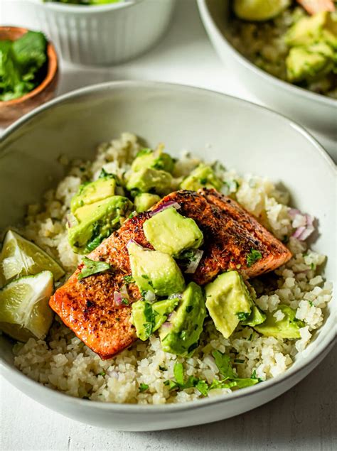 Crispy Pan Seared Salmon With Avocado Salsa All The Healthy Things
